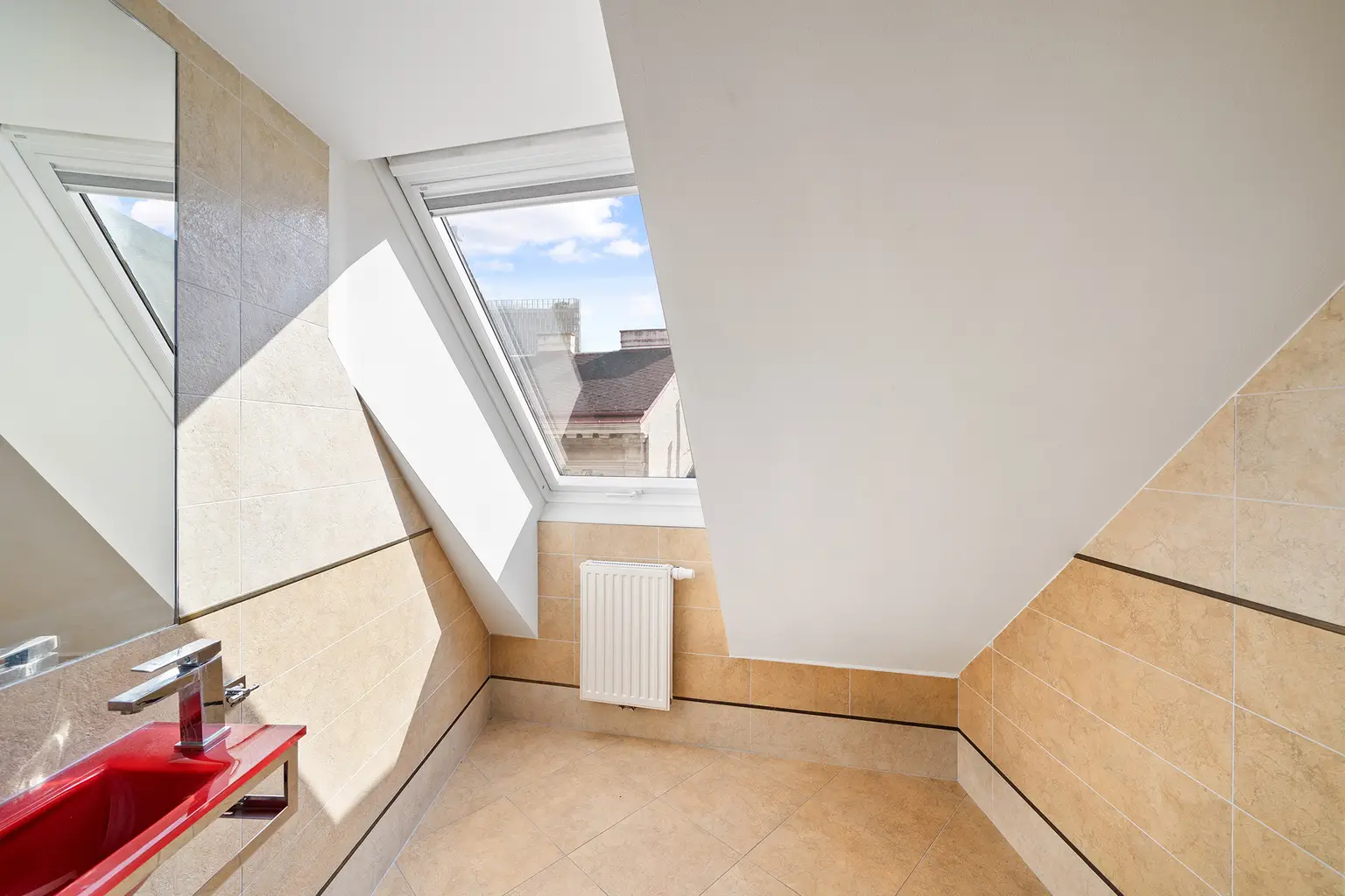 Penthouse mit 360° Weitblick – Exklusives Wohnerlebnis im 4. Bezirk auf zwei Ebenen (Tiefgarage vorhanden)