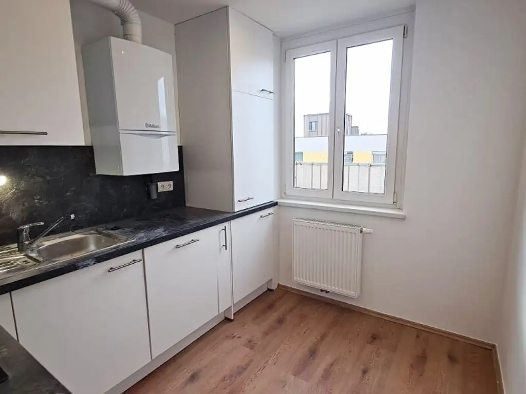 WALDMÜLLERGASSE, ERSTBEZUG, 40 m2 Neubau mit Balkon, 1 Zimmer, Küche, Duschbad, Parketten, Augarten-Nähe