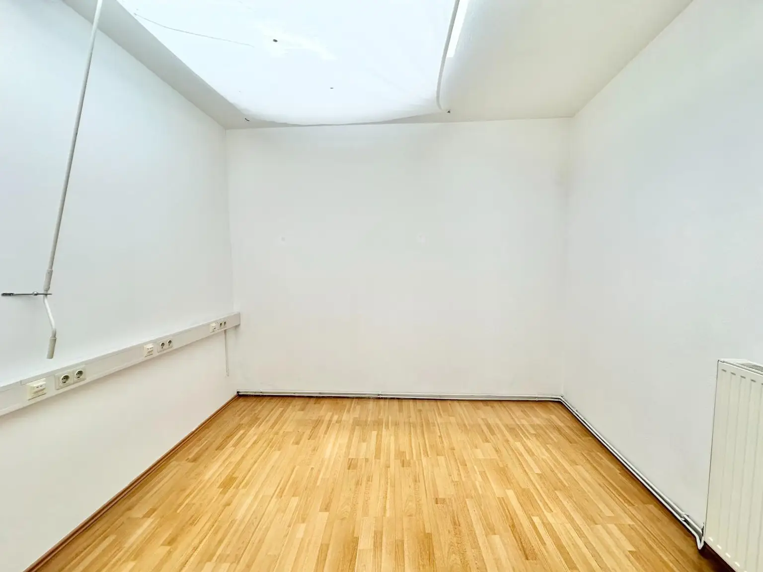 Büro 1