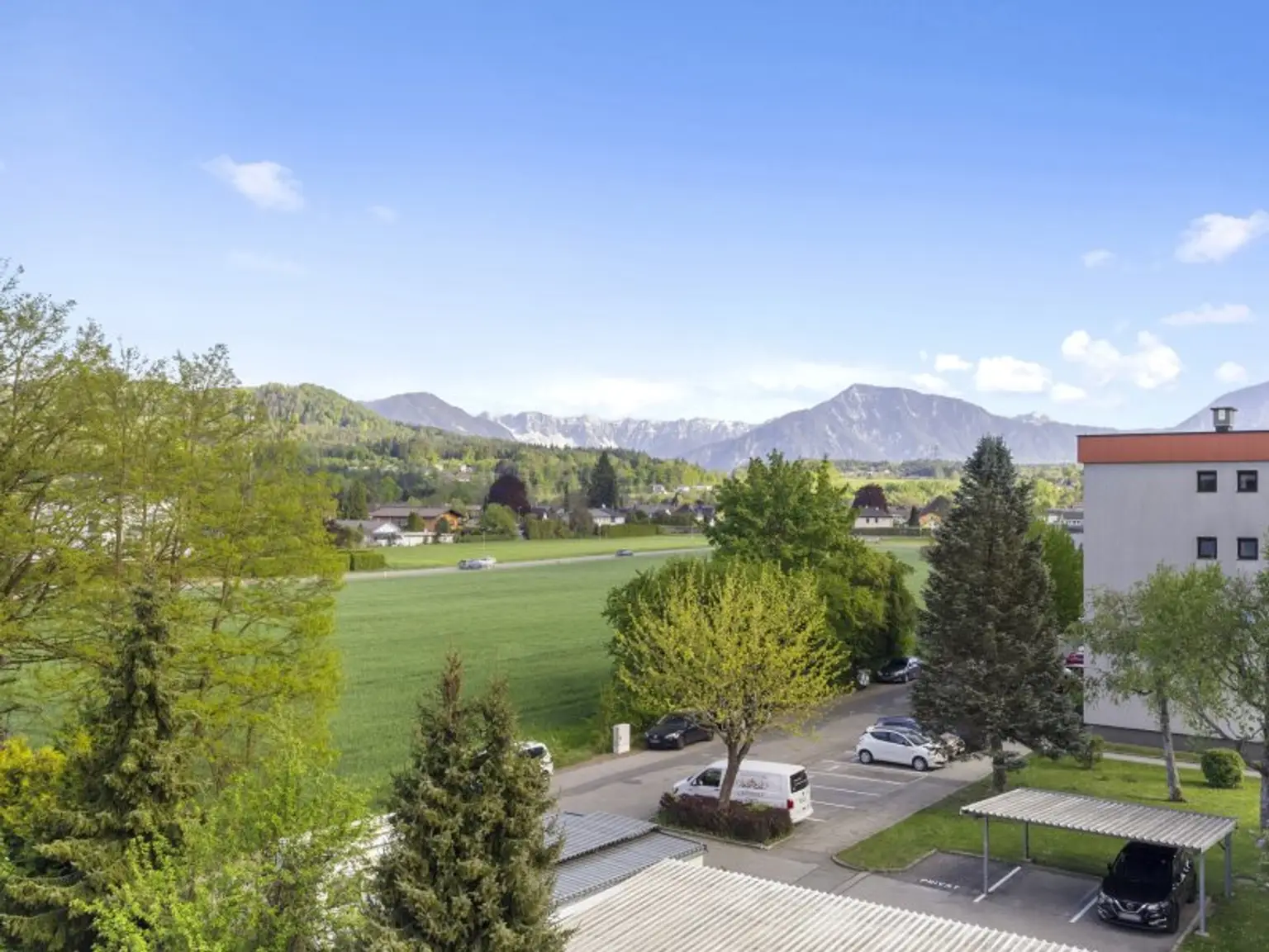 Schöne, sonnendurchflutete, ruhige und junge 94,00m² 3 Zi Wohnung in Viktring - Rekabachweg