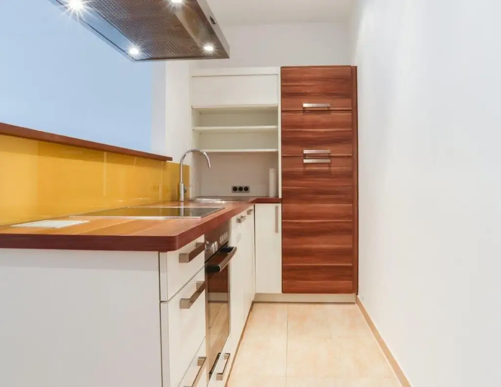 Graf Starhemberg-Gasse - Bezaubernde 2-Zimmer-Wohnung mit Loggia in den Innenhof