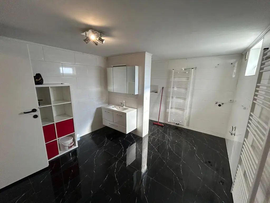 Einfamilienhaus mit großzügiger Halle und viel Potenzial in ruhiger Lage