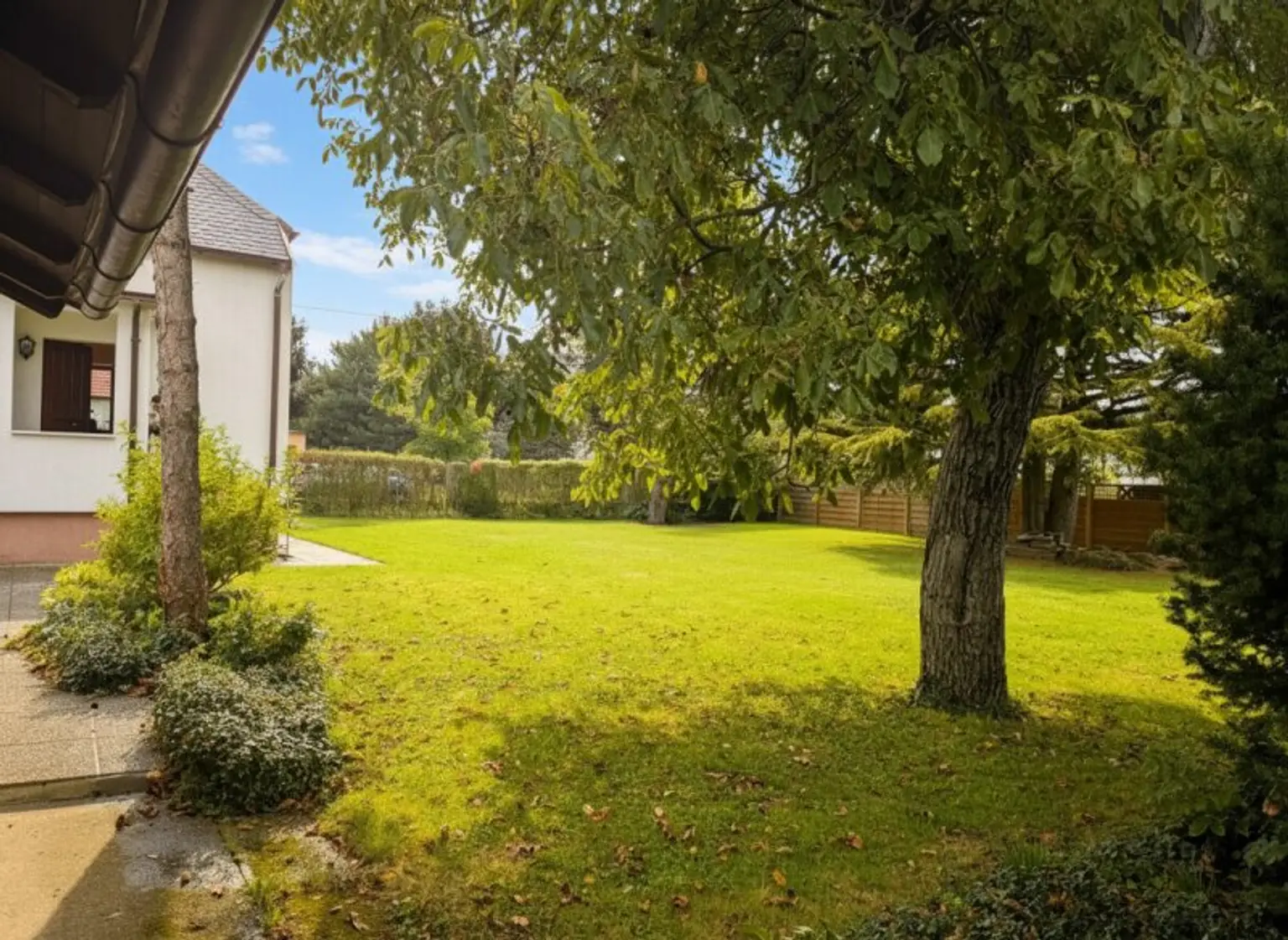 GELEGENHEIT NUTZEN! EINFAMILIENHAUS MIT EIGENGARTEN NAHE WIEN