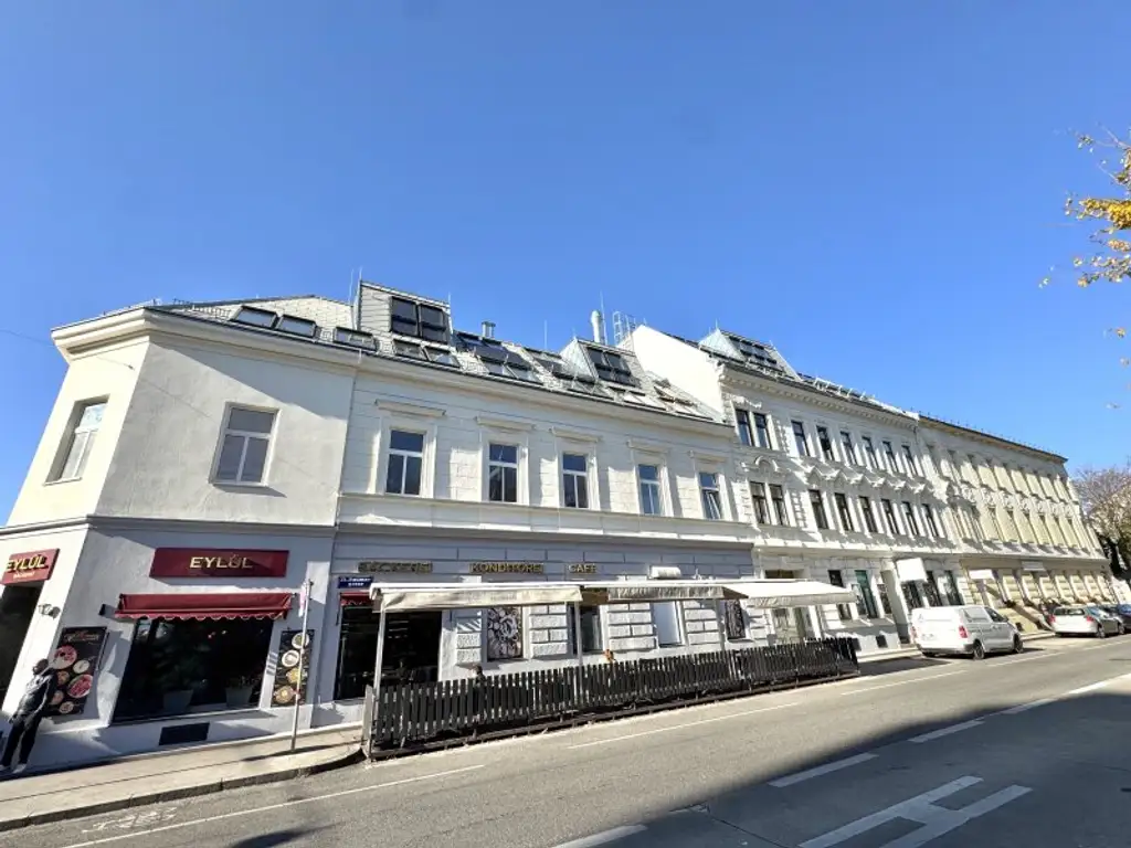 2 Zimmer Dachgeschoss Wohnung mit Home-Office Bereich und Terrasse sowie Klimaanlage - Erstbezug - Unbefristet