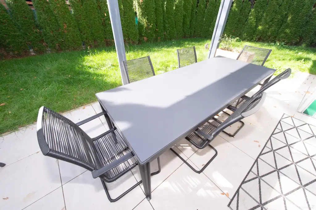 Stylisches Zuhause in Hart bei Graz – modern, bezugsbereit & neuwertig vollmöbliert