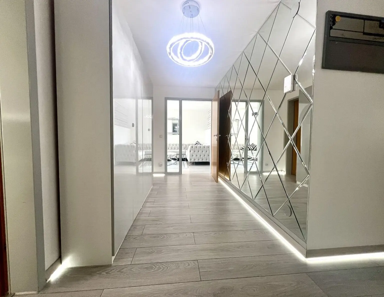 Bregenz: 4-Zimmer-Dachgeschosswohnung als Familienparadies mit Balkon & Tiefgaragenplatz