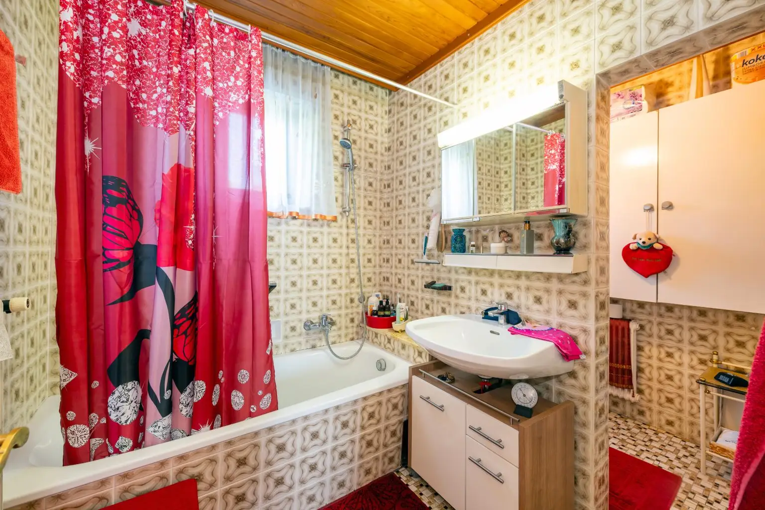 Wohnen wo andere Urlaub machen - Haus mit Traumaussicht nahe Stubenbergsee