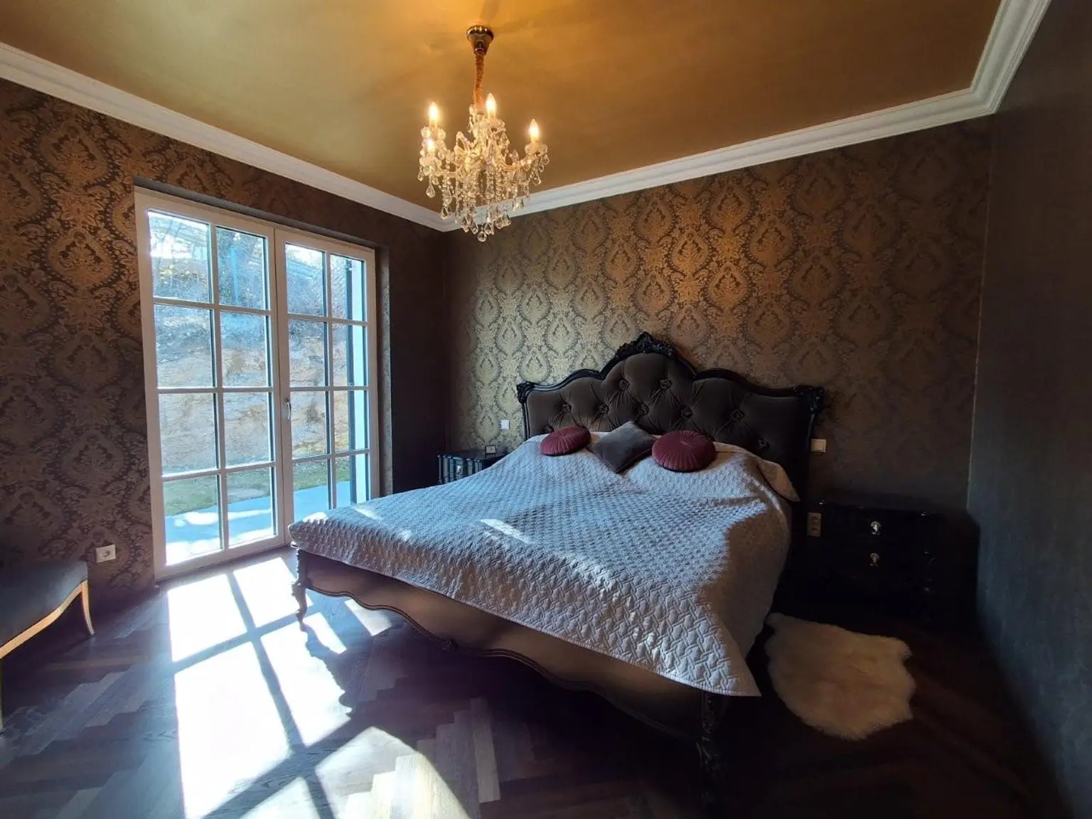 12 Schlafzimmer 2721