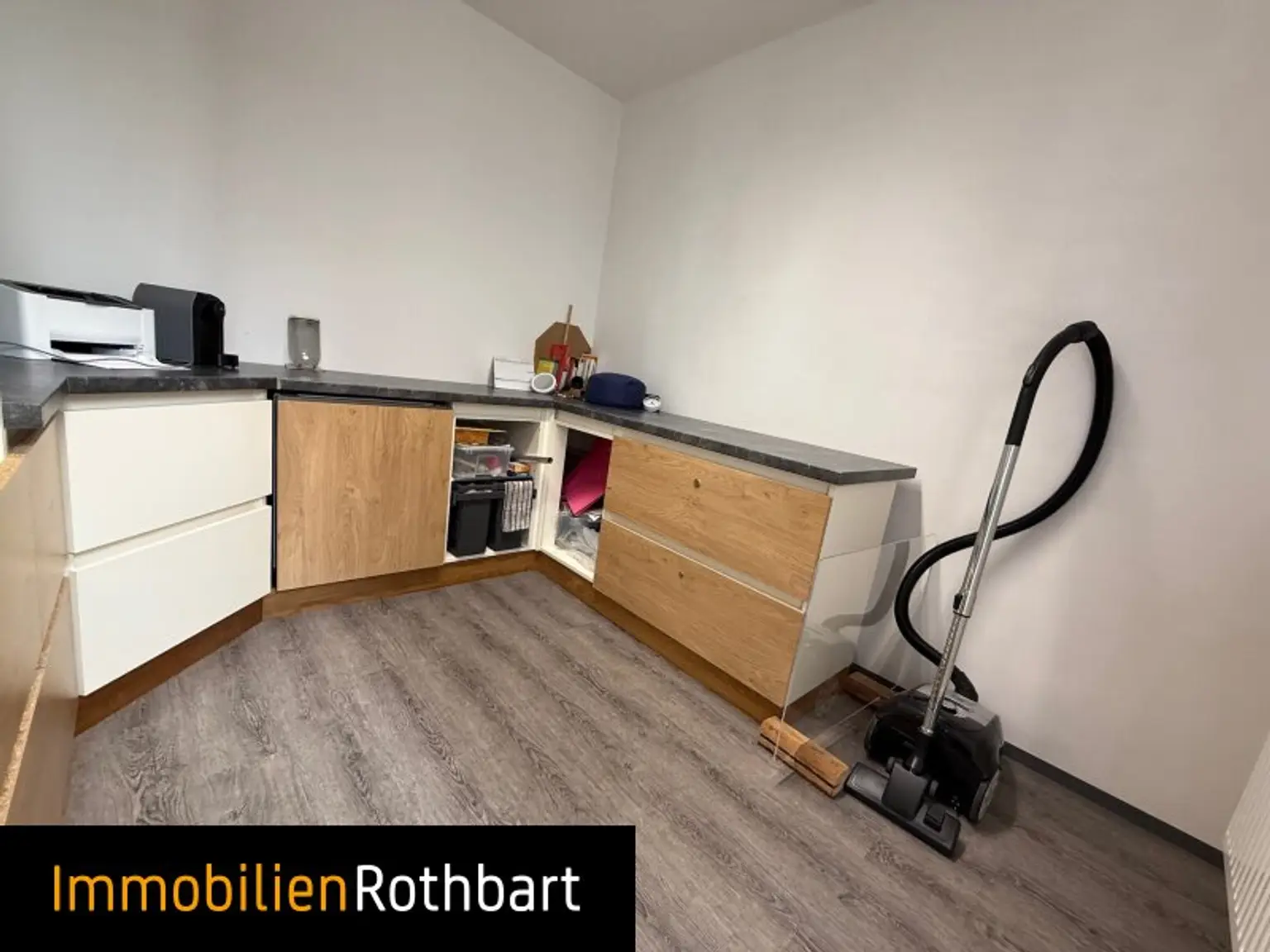 Praxis oder Büroräumlichkeiten barrierefrei am Hauptplatz