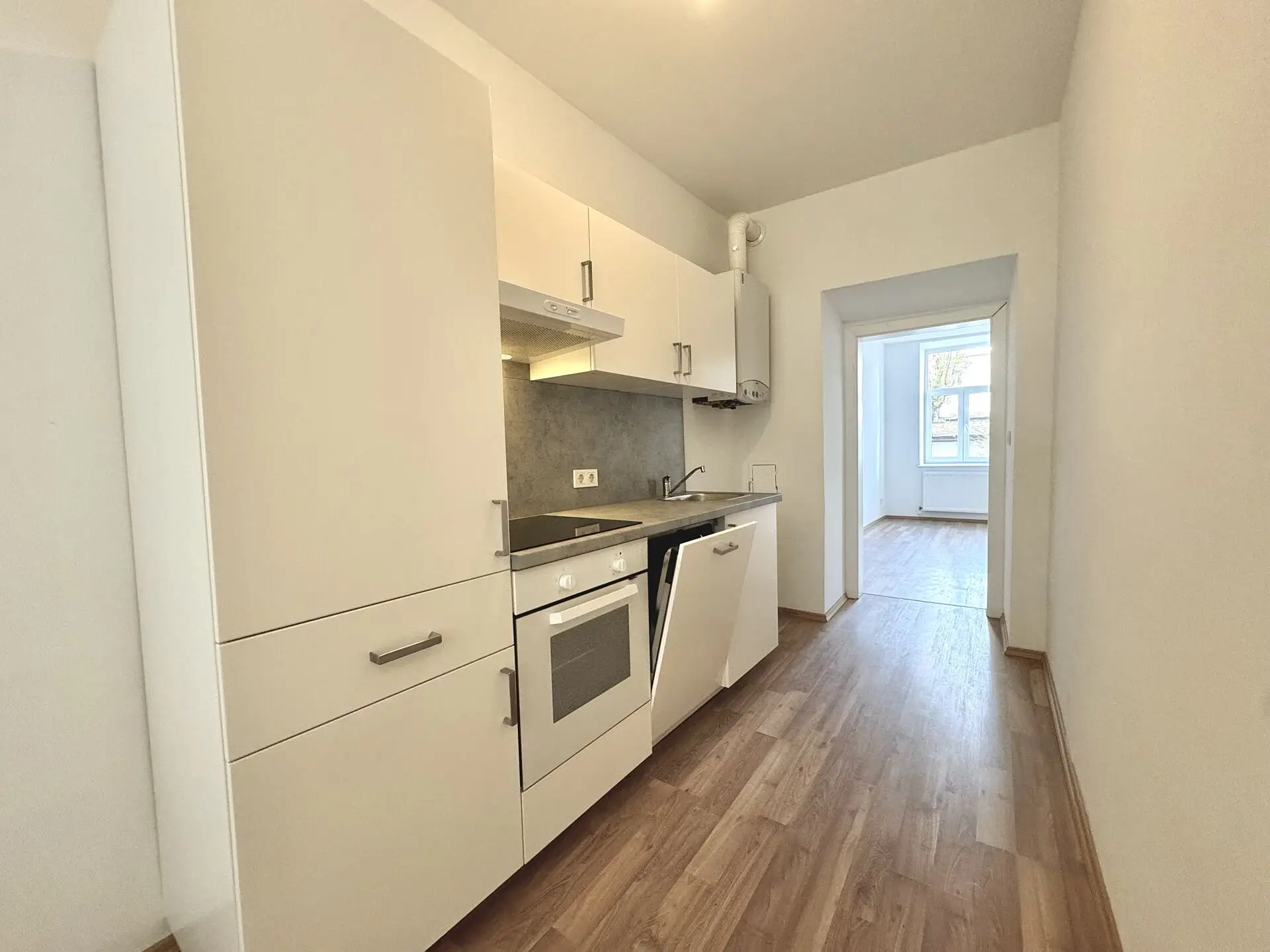 20251118_110511601_iOS