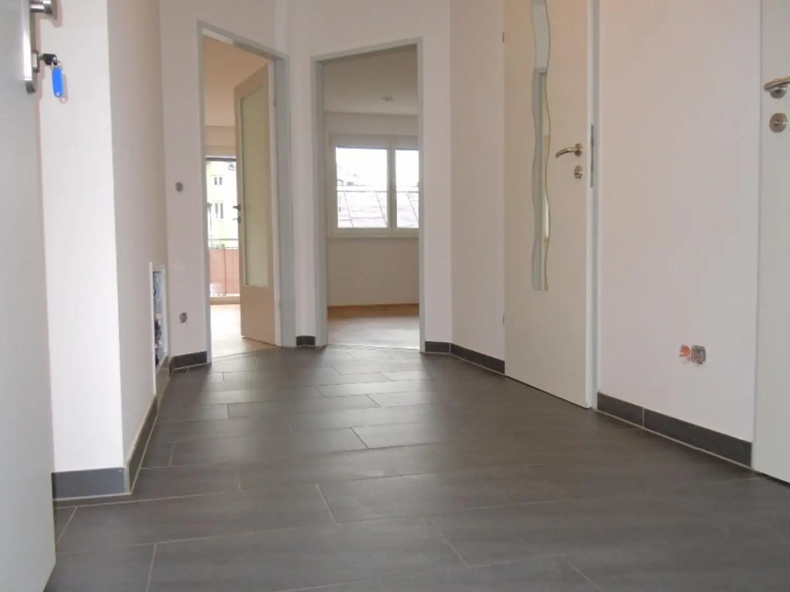 Helle 2-Zimmer-Wohnung mit hofseitigem Balkon - verfügbar ab November 2025