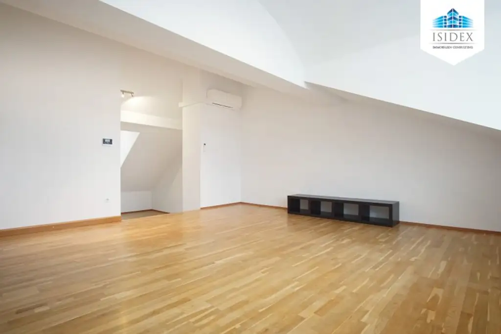 **NEU** Top ausgestattete 3-Zimmer DG-Maisonetten-Wohnung mit großzügiger TERRASSE und SAUNA! Perfekte Lage!!