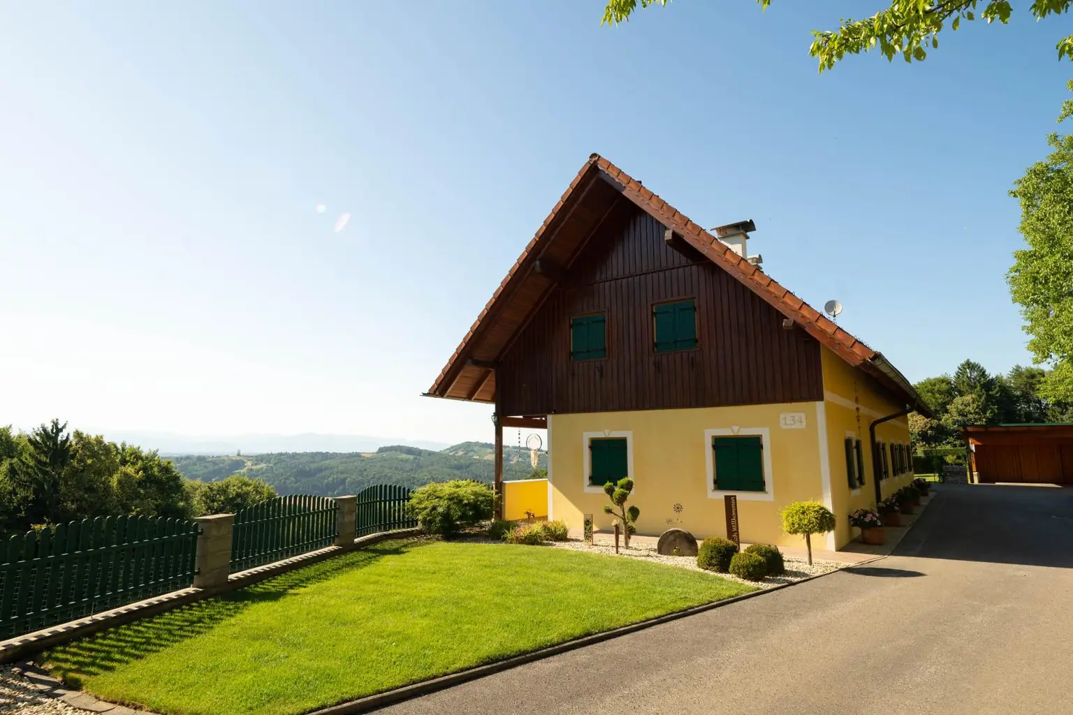 "Privates Paradies mit Panorama – 5 Hektar Freiheit & ein Zuhause zum Verlieben"