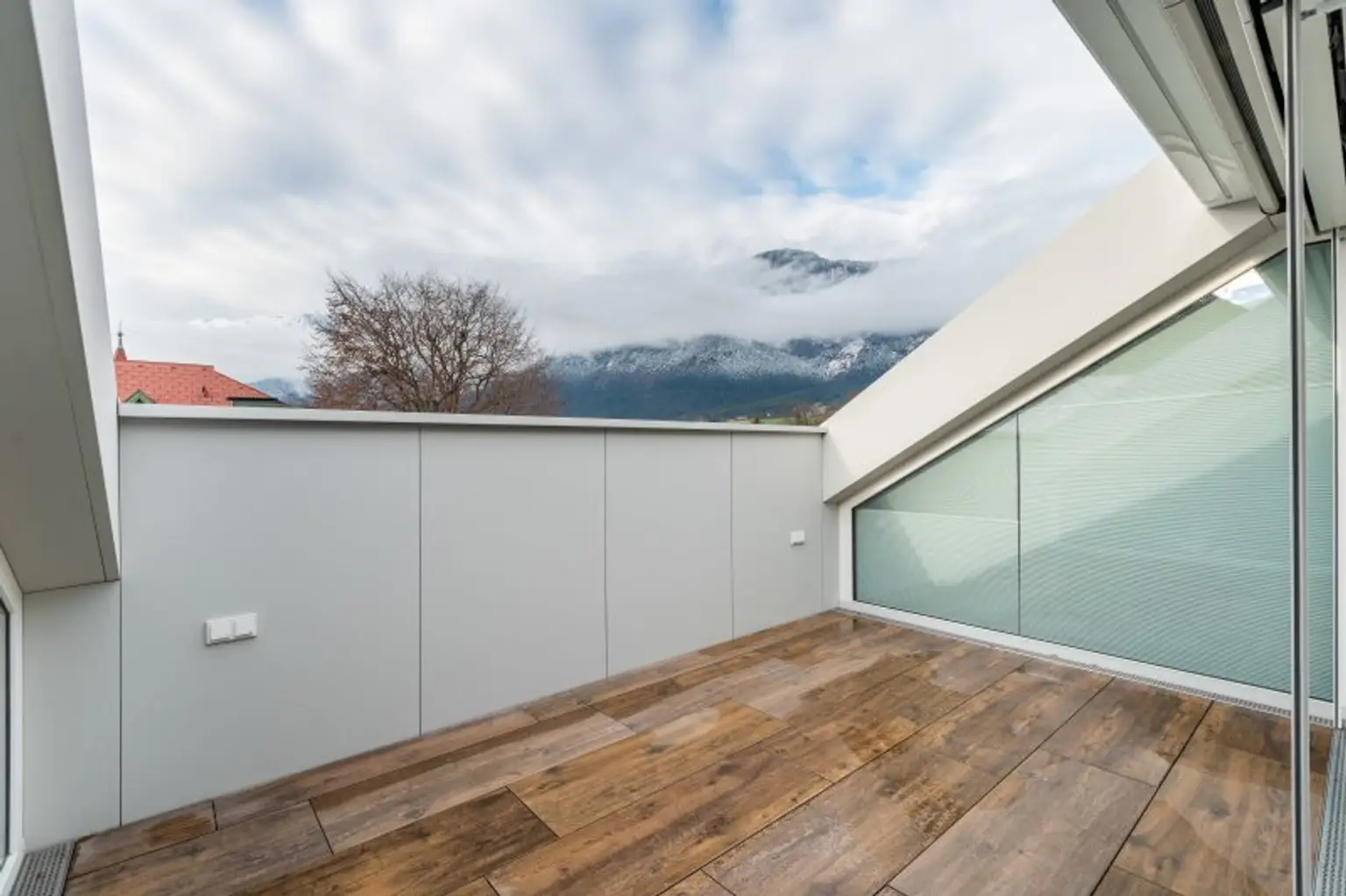 Terrasse 1 mit ca. 11m²