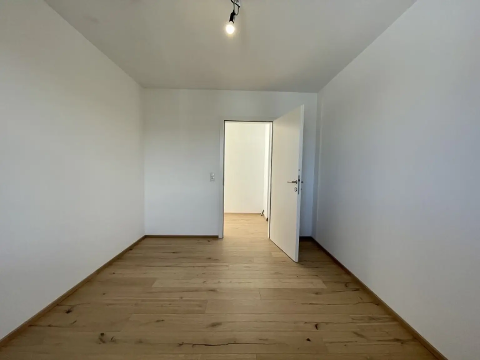 Moderne 4-Zimmer-Wohnung mit großzügiger Loggia