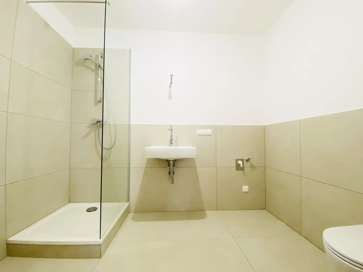Erstbezug nach Sanierung - charmanter Altbau
Arbeiten&Wohnen