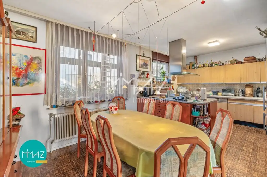 Seltene Gelegenheit! Wohnhaus mit 3 separaten Einheiten und großem Garten! Wohnen-Arbeiten-Vermieten oder Generationen verbinden!