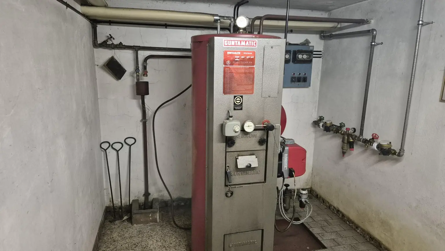 Bad Aussee: 200m² Haus zum Renovieren in Bestlage