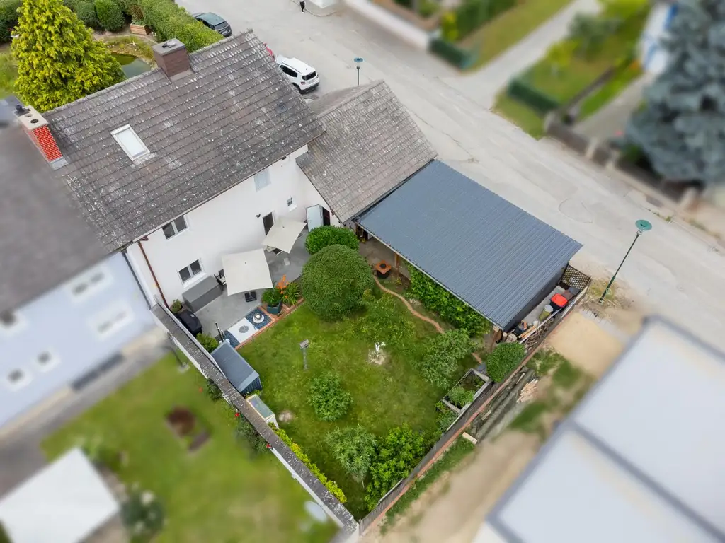 Charmantes familienfreundliches Landhaus - Infrastruktur inklusive!
