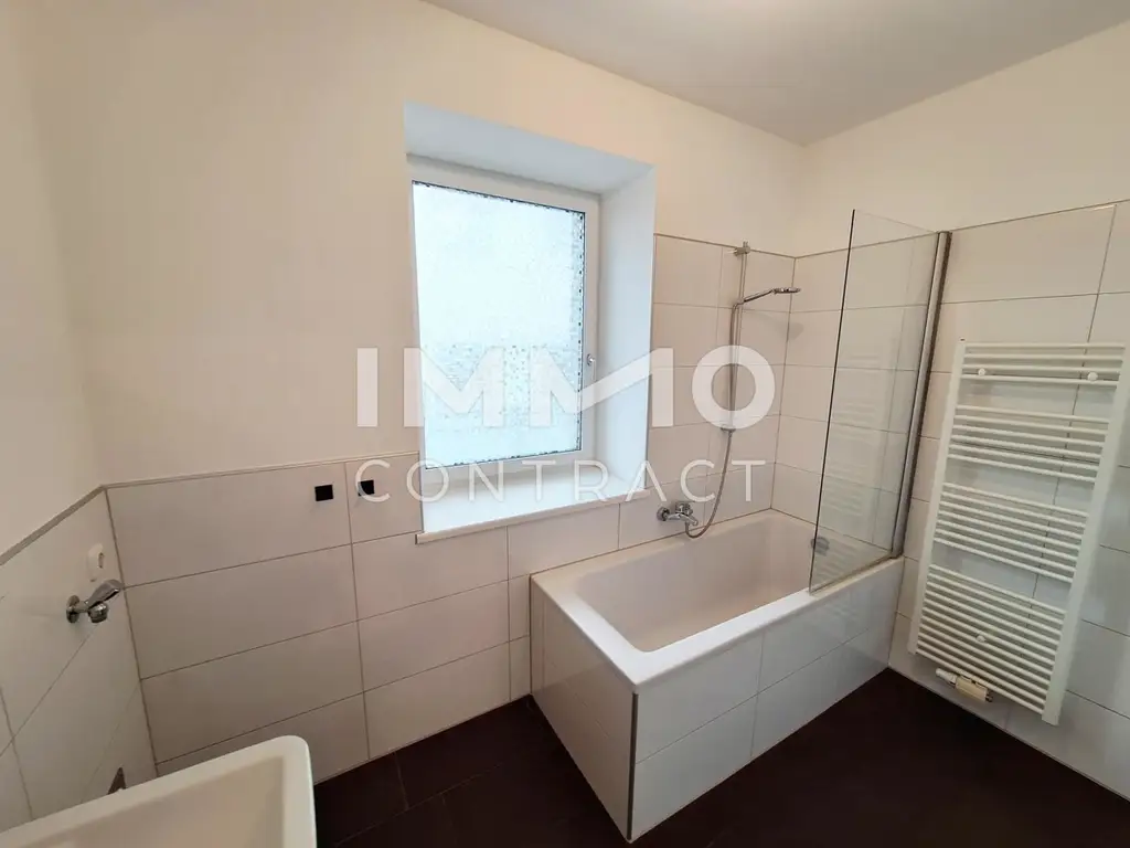 Tolle 3-Zimmer Balkonwohnung in der  Drouotstraße 4 - Top 12 - ideal für "WGs"