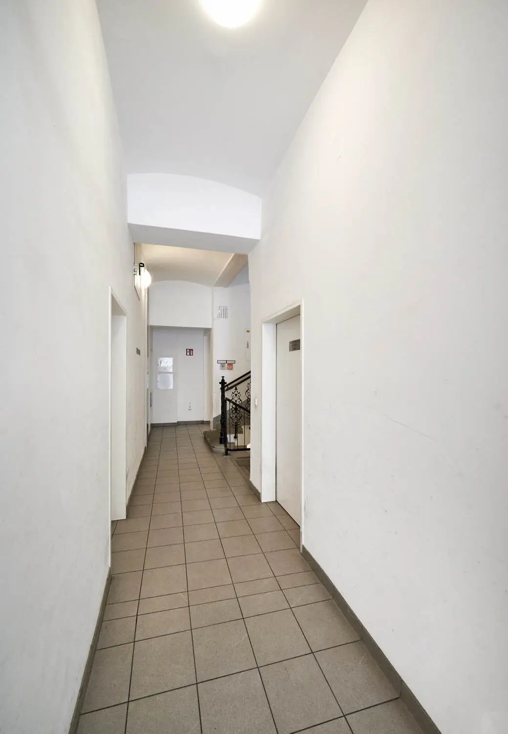 Sie suchen eine Altbauwohnung mit Potenzial in ausgezeichneter Lage?