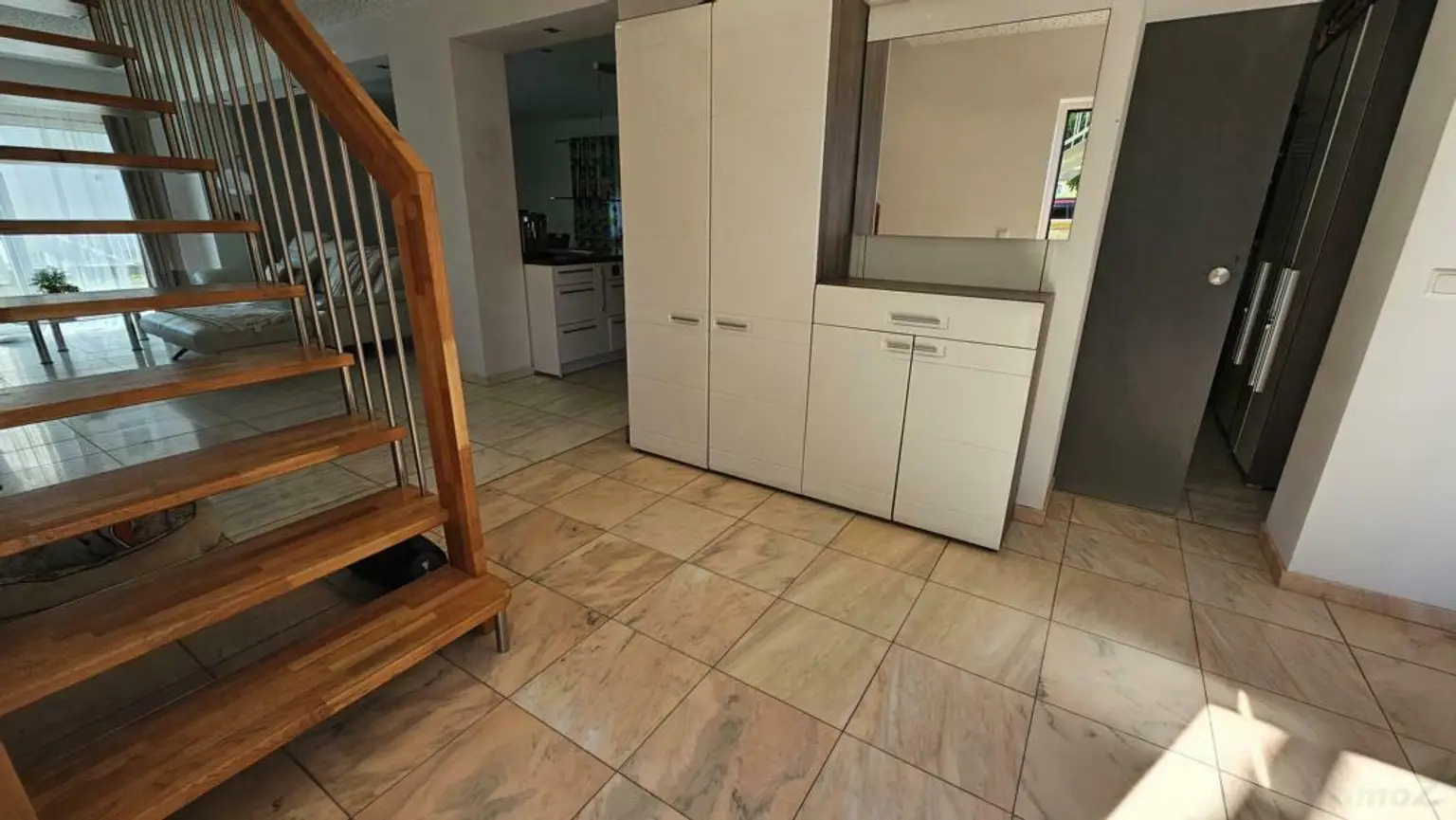 ** Großzügiges & edel saniertes Stadthaus ** Hochwertige Ausstattung ** 3 Bäder ** Einliegerwohnung ** absolute Ruhelage **