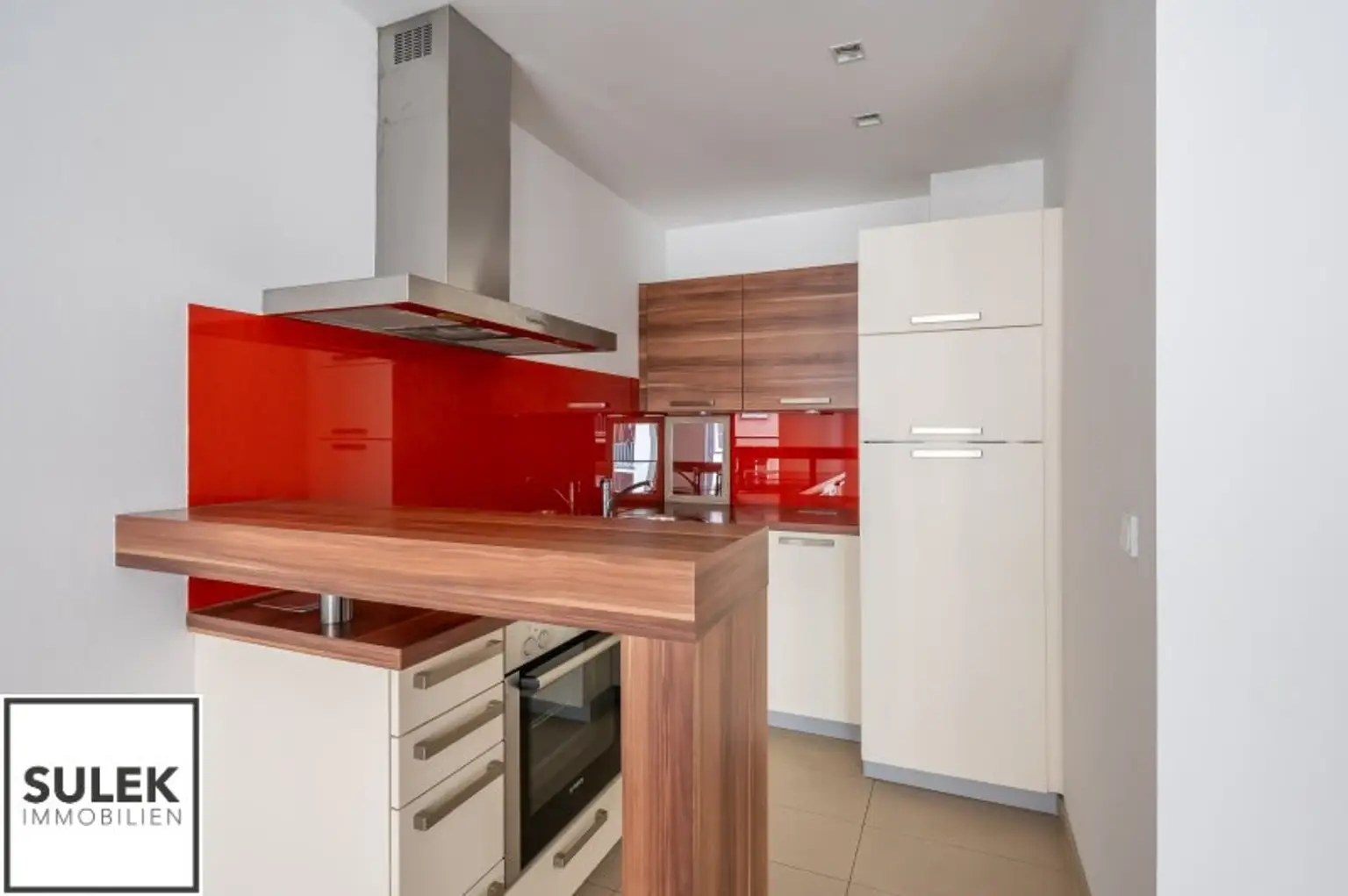 Nähe Floridsdorf Bahnhof (S+U): gepflegte 2-Zimmer-Wohnung mit tollen Lichtverhältnissen