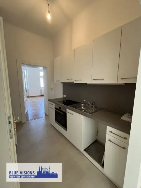 Gemütliche 2-Zimmer-Wohnung mit Mini-Balkon in 1130 Wien – Ihr neues Zuhause wartet!