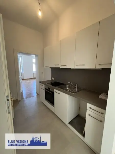 Gemütliche 2-Zimmer-Wohnung mit Mini-Balkon in 1130 Wien – Ihr neues Zuhause wartet!