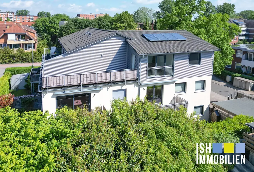 Junge 2-Zimmer-Eigentumswohnung mit sonniger Dachterrasse in Wedel / SH