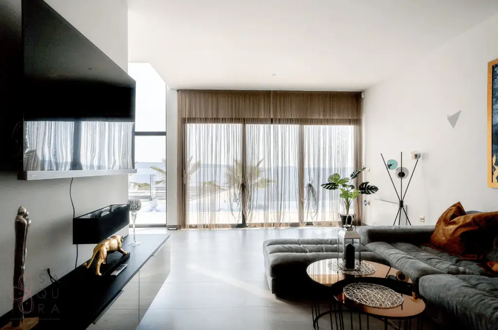 Moderne Eleganz an der Adriaküste – Villa auf Čiovo bei Split