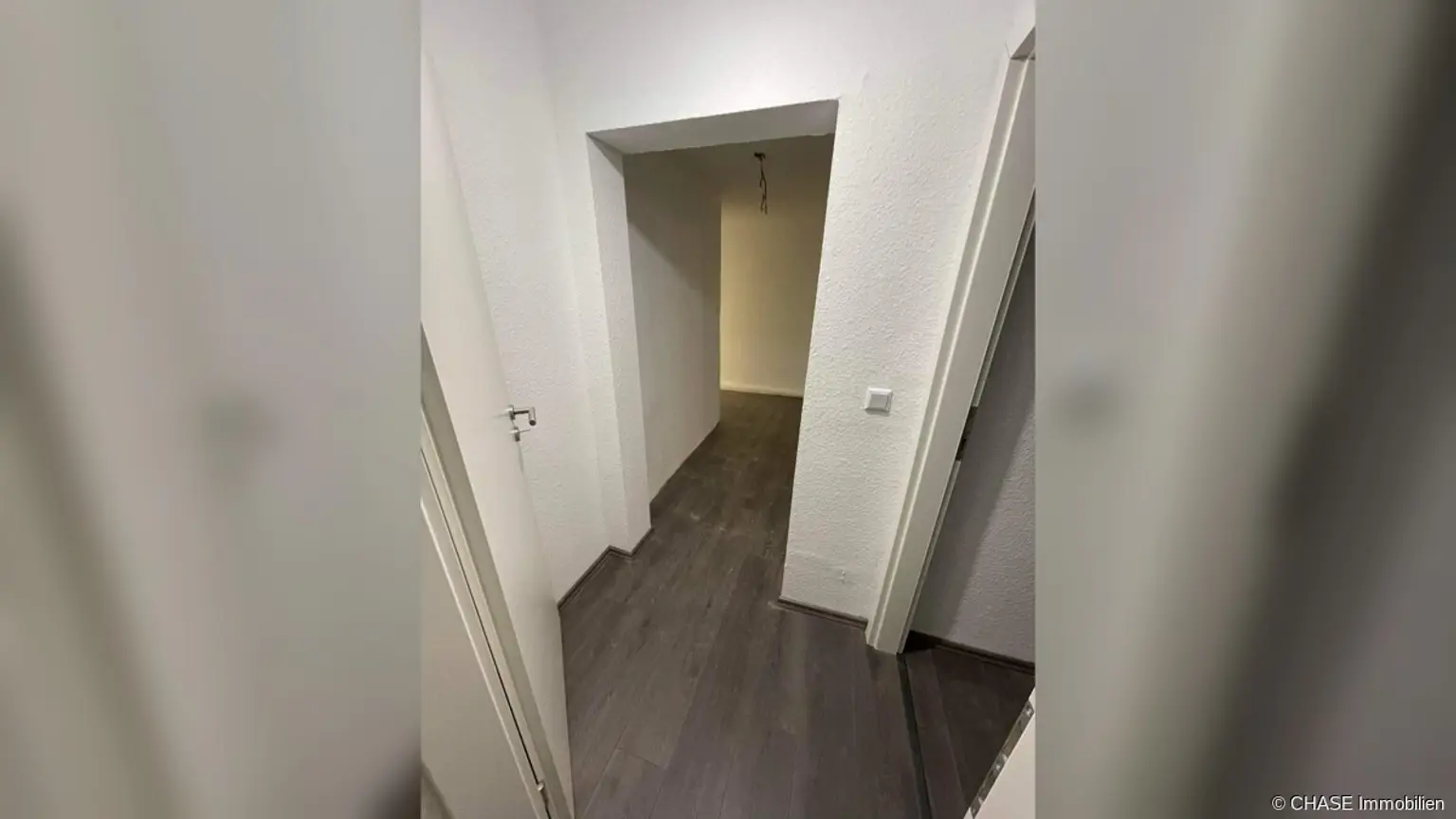 17_53_Wohnung_2_Flur_02
