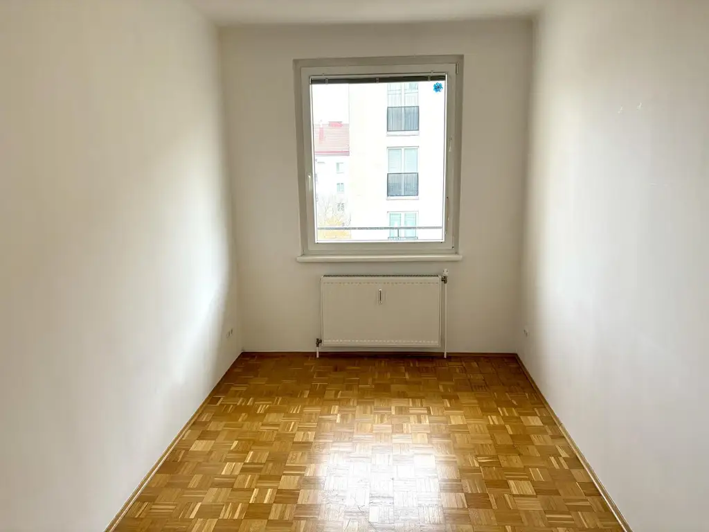 Helle, sanierte 3-Zimmer-Wohnung mit Loggia im 4. Lift-Stock – 1030 Wien