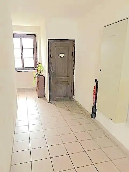 Kleine, historische Entwicklungsliegenschaft im Zentrum von Krems, mit Charme und Rohdachboden, bis auf eine Wohnung leer. wieder ein besonderes Objekt von allesgefunden.at...