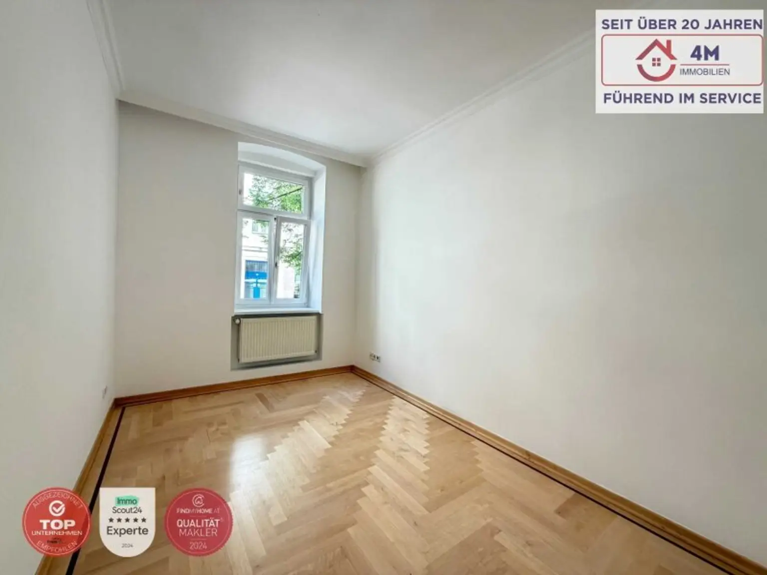 Schlafzimmer 1 - Gassenseitig