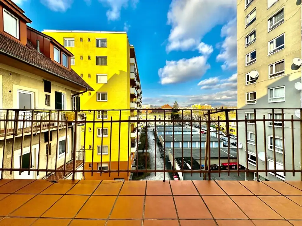AB 01.01.2026 VERFÜGBAR | GEGENÜBER FH JOANNEUM I 3. STOCK I MODERN SANIERT I SEHR HELL I BIM VOR DER HAUSTÜRE I HAUSTIERE WILLKOMMEN I PROJEKT WOHNEN