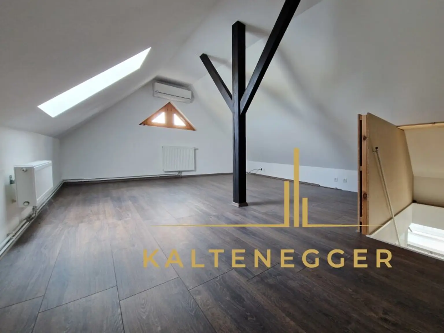 DG: Galerie ca. 35,86 m²