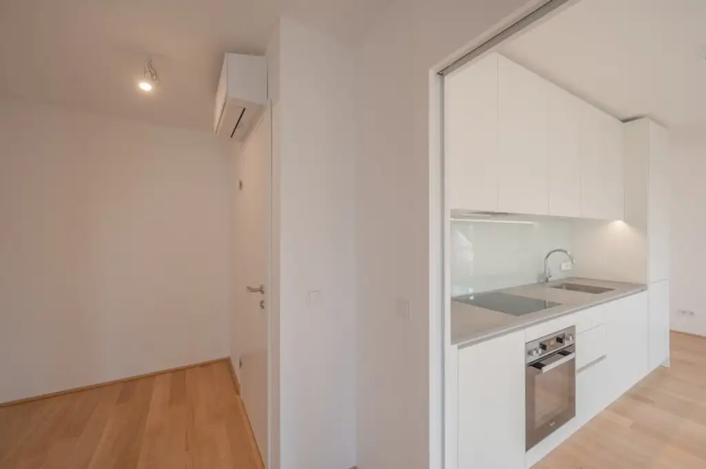EDUART-Die Kunst des Wohnens: Hochwertiger 2-Zimmer ZWEITBEZUG mit ca. 3m² Loggia! (6/5) VERFÜGBAR AB DEZEMBER!