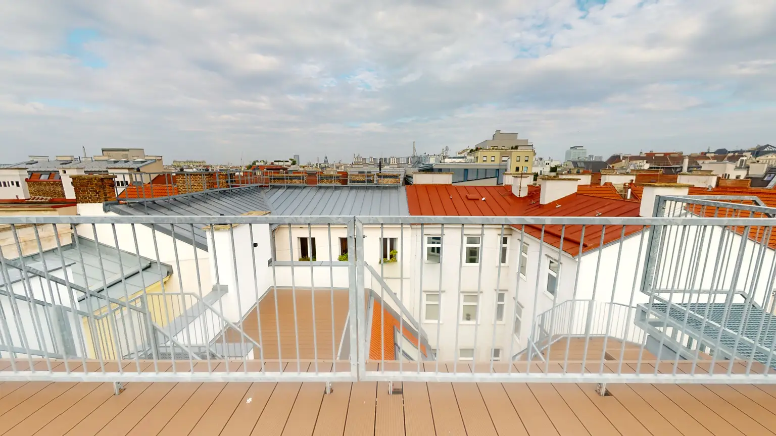 "Urban Oasis" - Moderne DG-Wohnung mit unvergleichlicher Dachterrasse