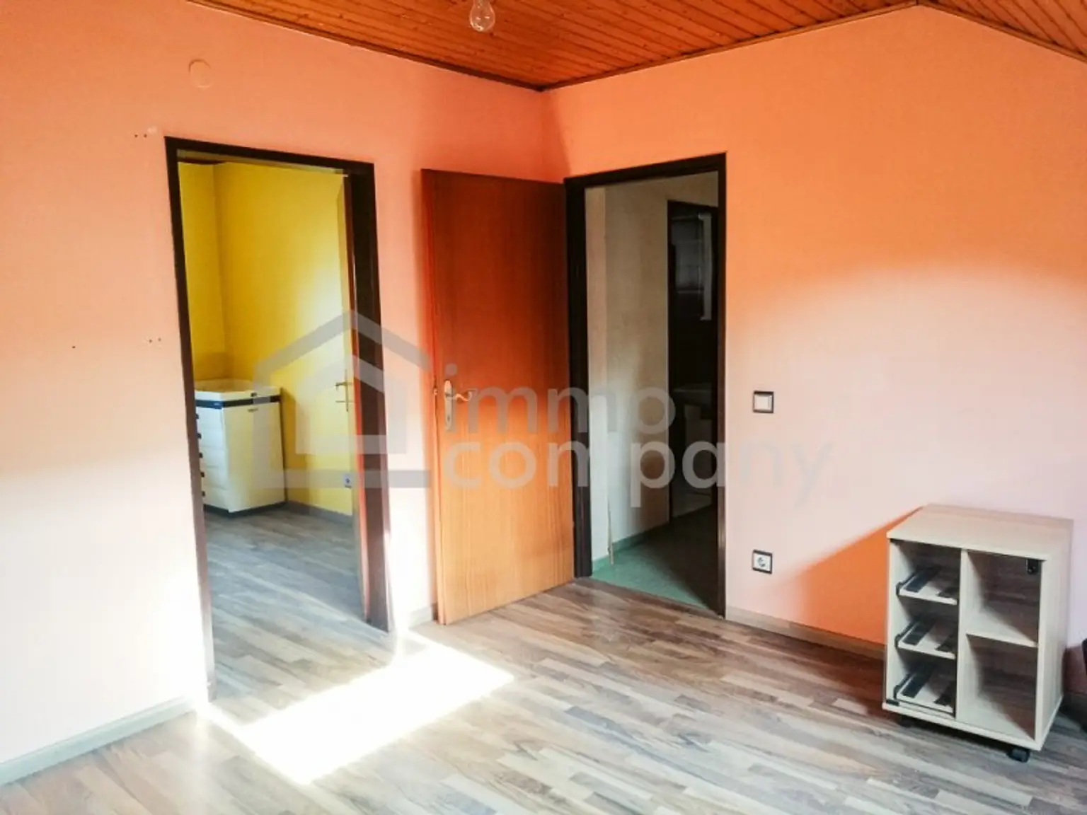 2 Häuser für Ihre Zukunft! 7 Zimmer, 203 m² für 285.000 €!