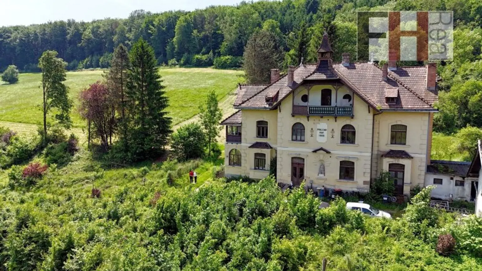 Herrschaftliches, historisches Anwesen, 94.000m² Grund, WNFL 720m², absolute Ruhelage in Pressbaum!