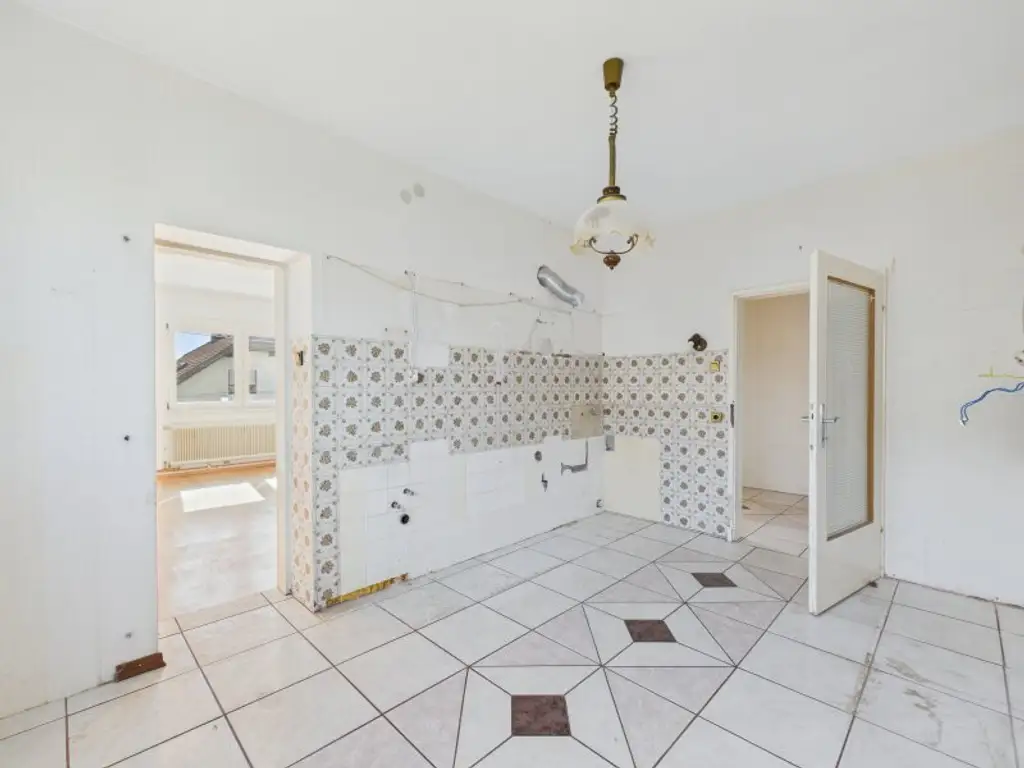 6-Zimmer Einfamilienhaus in Strasshof an der Nordbahn | 810 m² großes Grundstück mit Pool