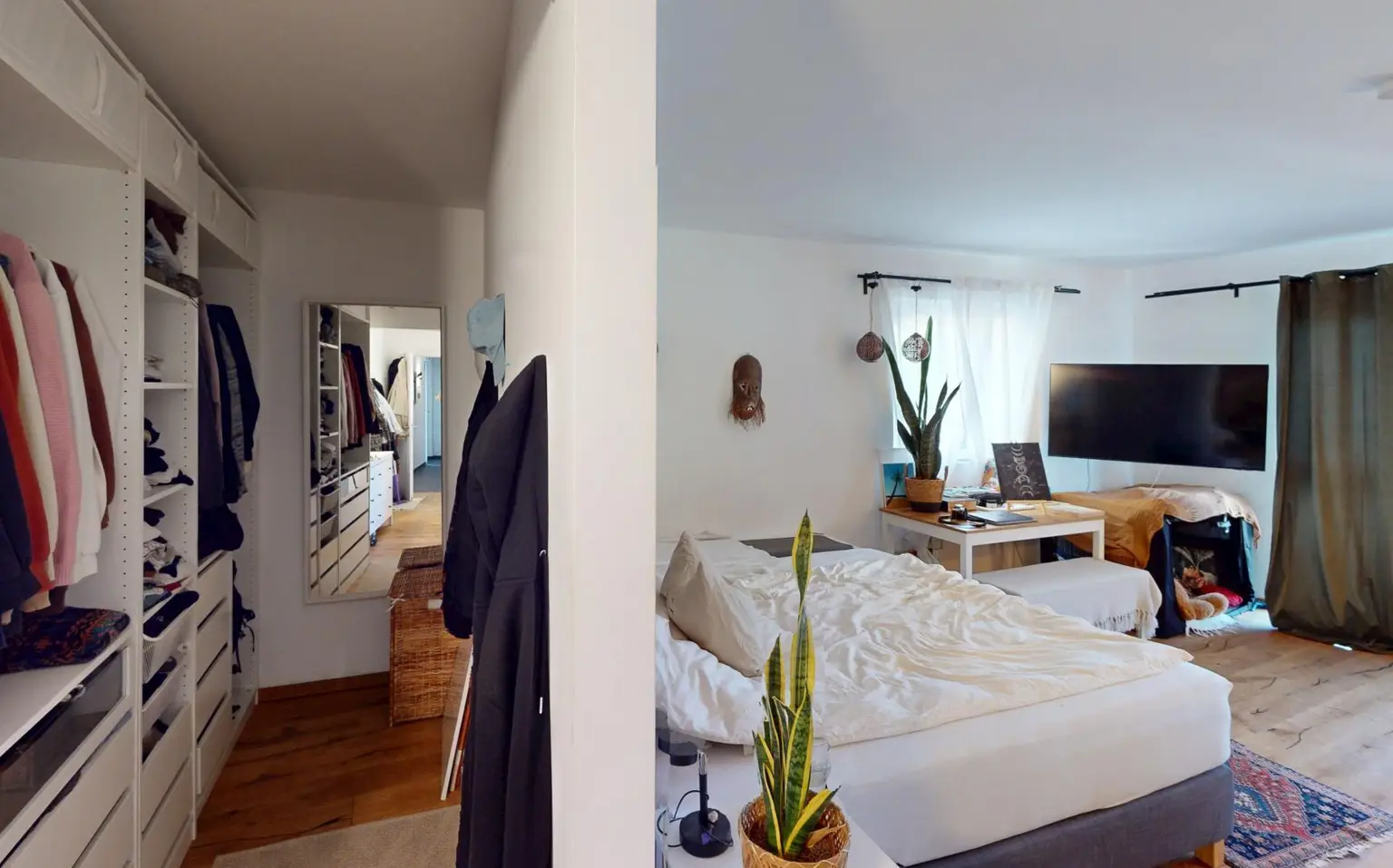 Wohnung - Schlafzimmer I + Garderobe