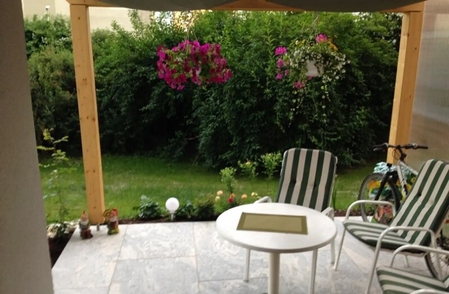 Traumwohnung  im EG in Wels mit Gartenfeeling, Loggia & Tiefgarage, sofort einziehen & wohlfühlen!
