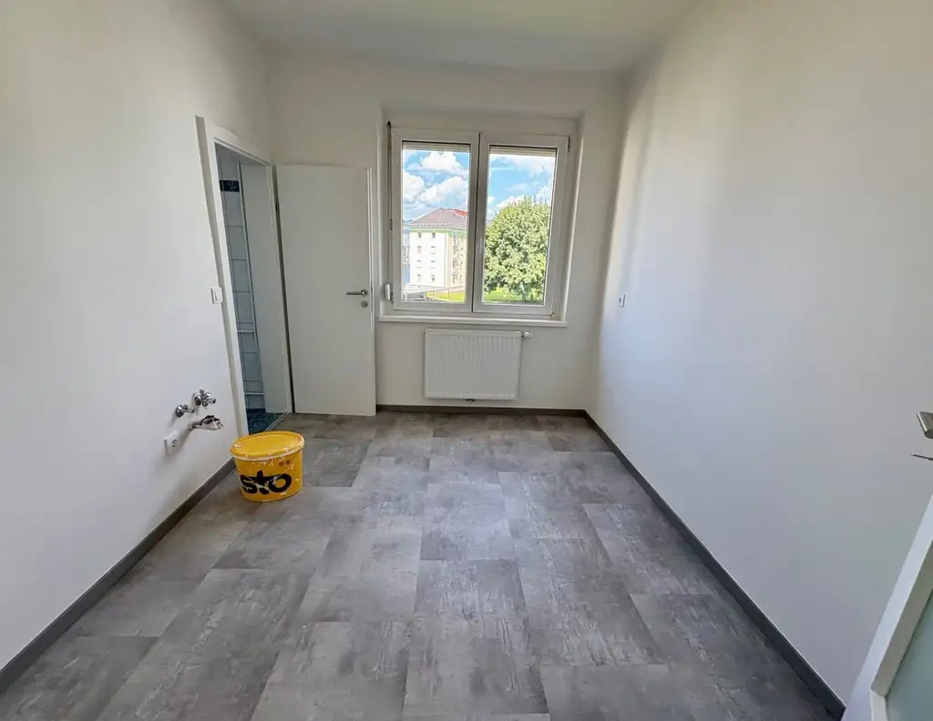 Erstbezug nach Teilsanierung - 2 Zimmer