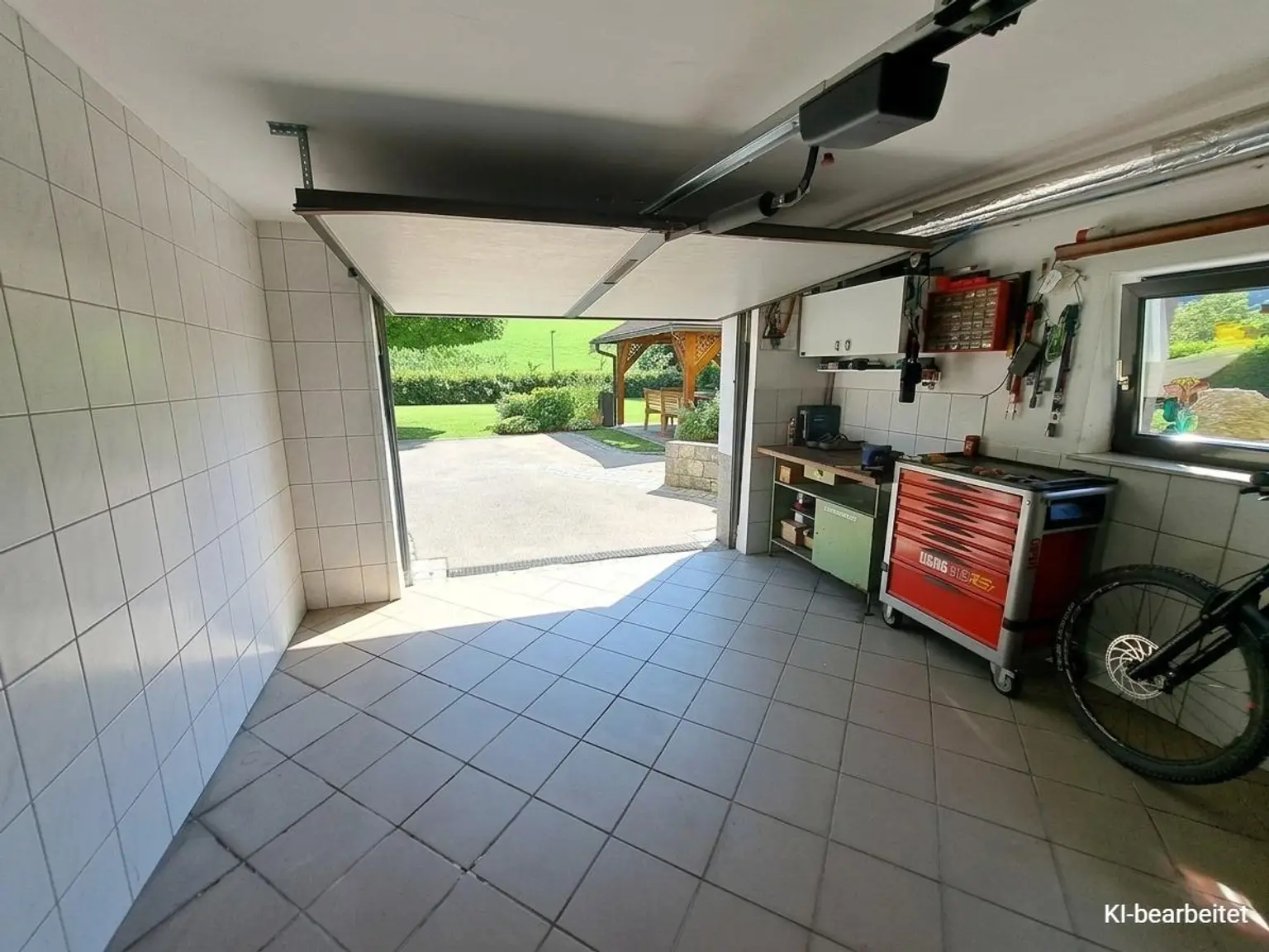 Garage 2