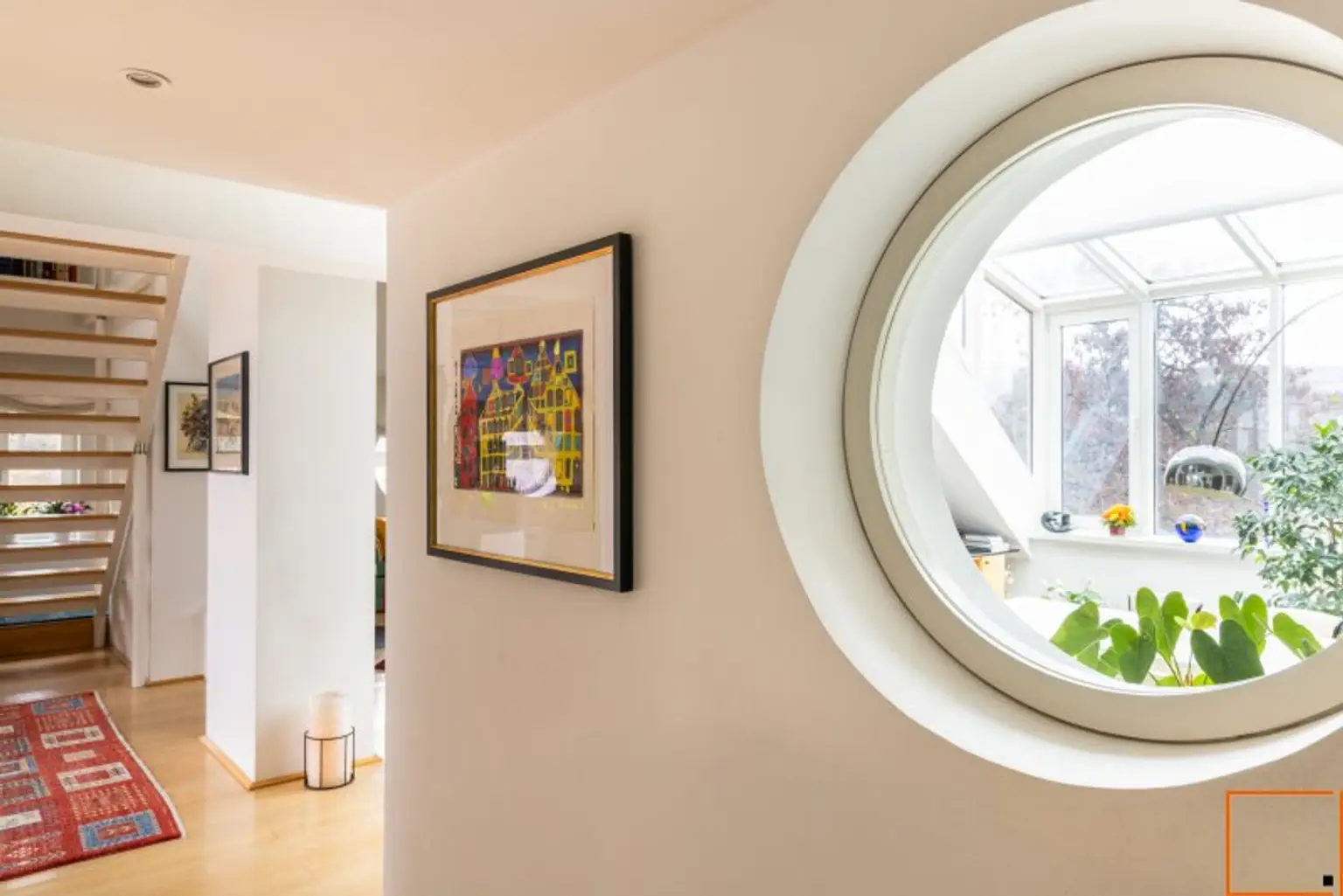 Luftiges Familien-Penthouse mit Ateliercharakter, großen Terrassen und Grünblick