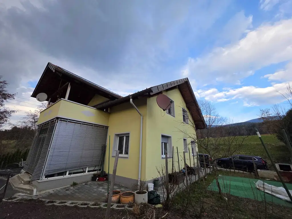 Großzügiges Haus in Maria Rojach mit Terrasse, Balkon, Kamin & Solar!