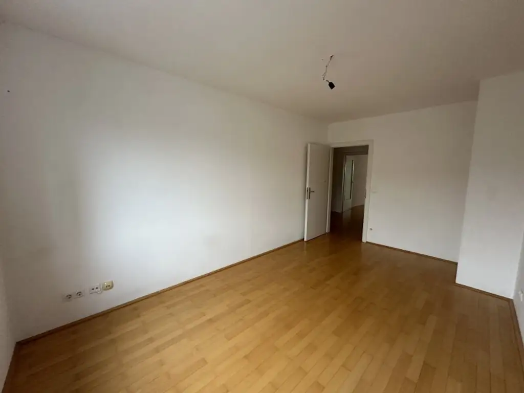 3-Zimmer mit Balkon und Gemeinschaftsgarten ab OKTOBER 2025!