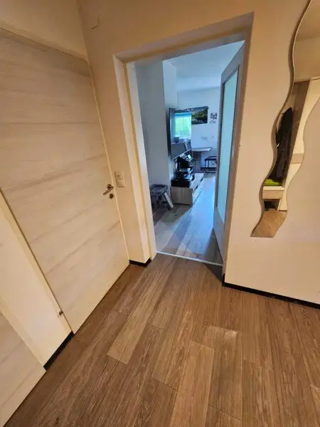 Neuwertiges  Familien Wohnhaus in Feldkirchen / St. Urban : 5 Zimmer, Garten, Balkone, tolle Ausstattung! mit  1 HA LW  Wiese für Tierhaltung